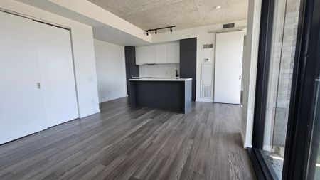 For Lease - 7 Smith Crescent Unit# 415, Toronto, Ontario - Photo 3