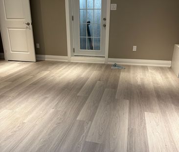 For Lease - 10 Suburban Drive, Mississauga, Ontario - Photo 1