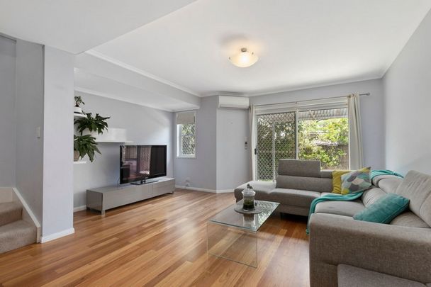 108, Bilyana Street, QLD, Balmoral - Photo 1