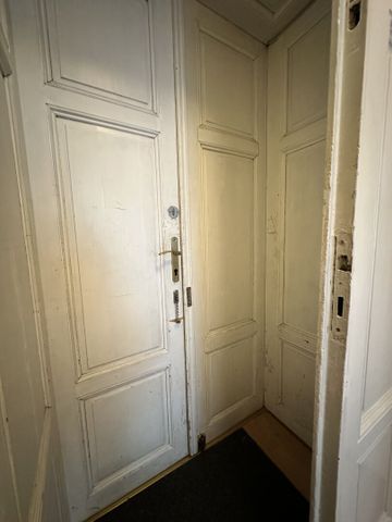 Sehr großzügige 3-Zimmer-Wohnung gegenüber der Kunstuniversität in Best Lage – WG geeignet – Provisionsfrei! - Photo 3