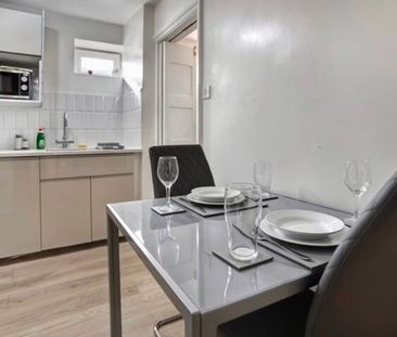 1 Bed Flat, Selby Close, E6 - Photo 4