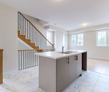 For Lease - 2 Malone Lane, Clarington, Ontario - Photo 2