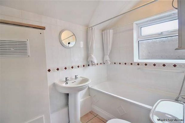 1 bedroom property to rent in Aylesbury - Photo 1