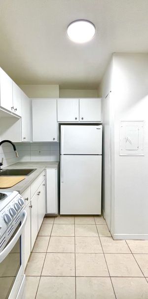 3 1/2 Tout Inclus Près De L'Uni Laval - Photo 1