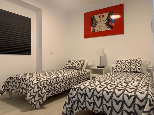 Apartment with panoramic sea views in Magaluf - Photo 1