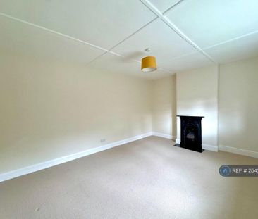 3 bedroom detached house to rent - Photo 3