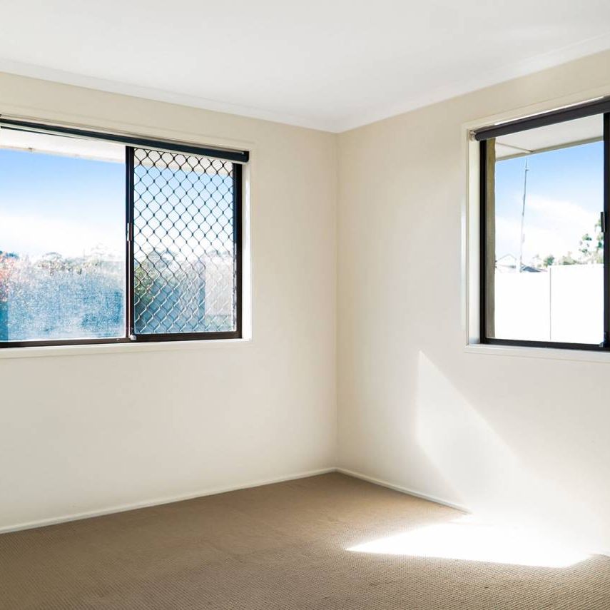 Convenient Low Maintenance Unit - Photo 1