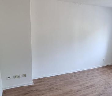 Zentrales Appartement mit Küche und Tageslichtbad - Photo 2