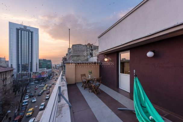 Charming Studio with Large Terrace , Pia?a Roman?, Downtown - Photo 1
