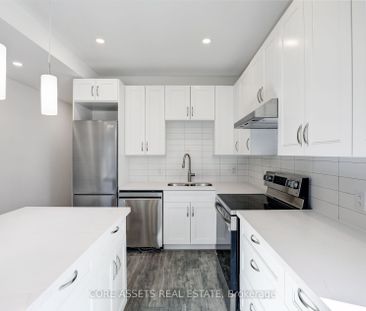 Semi-Detached Home For Lease | C8114348 - Photo 2