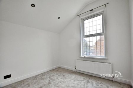 4 bedroom terraced house to rent - Photo 2