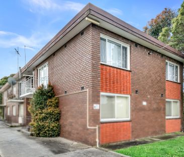 Convenient Apartment Living - Photo 2