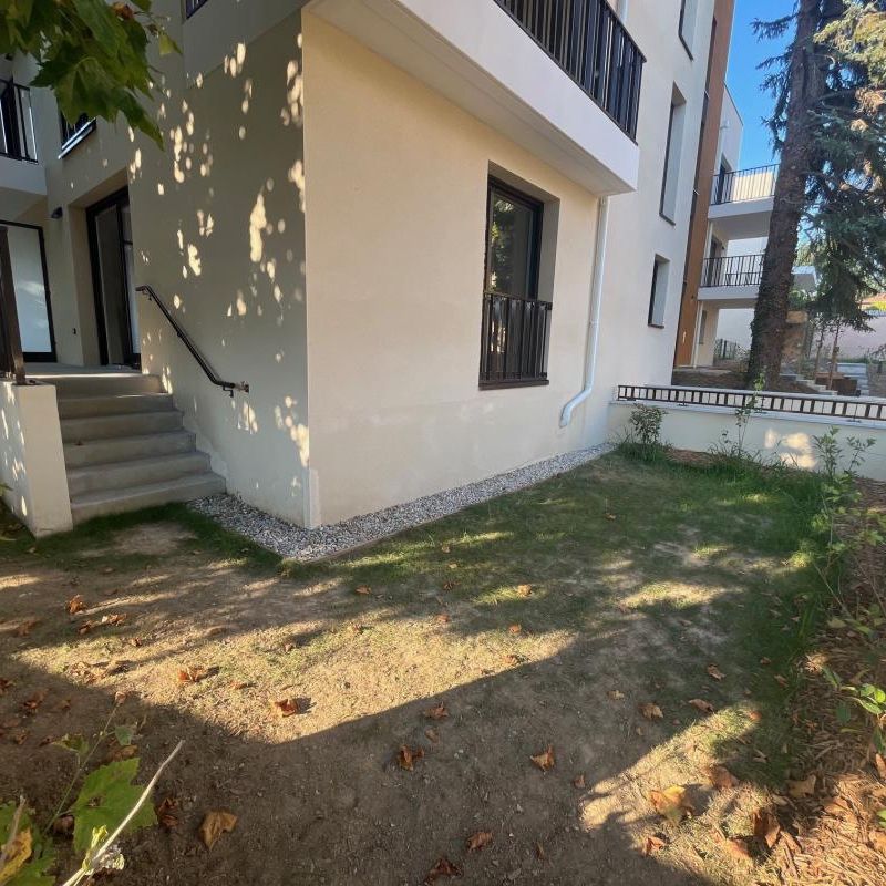 Location Appartement 2 pièces Meublé 53m² NEUVILLE SUR SAONE 69250 - Photo 1