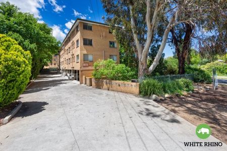 4/1 Mowatt Street, Queanbeyan East - Photo 4