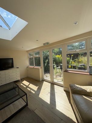 6 bedroom house to rent - Photo 1