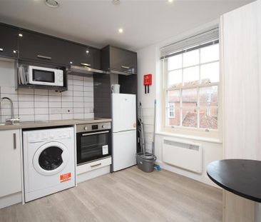 Studio to rent - Photo 3