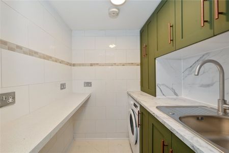 Etchingham Park Road, London, N3 studio to rent - Photo 2