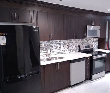 For Lease - 246 Simmons Boulevard, Brampton, Ontario - Photo 5