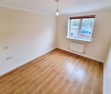 1 Bedroom Flat to Rent in Portland Road, Rushden, NN10 - Photo 4