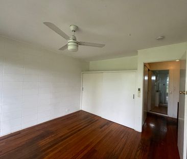 2 BEDROOM SPLIT LEVEL WITH AIR CONDITIONER - Photo 2