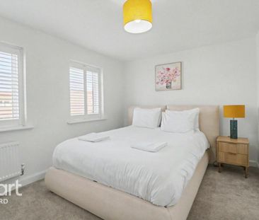 4 bedroom terraced house to rent - Photo 1