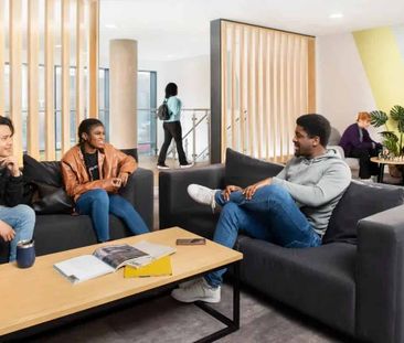 Medium Highest Double Ensuite - Photo 1