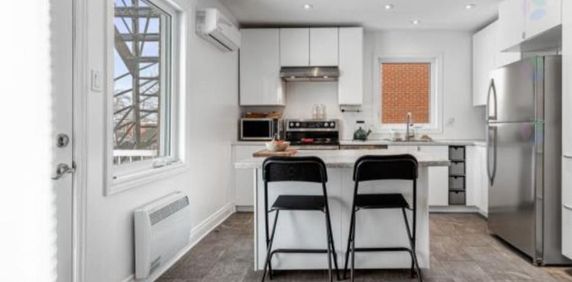 ***URGENT*** 5½ RENOVE AHUNTSIC - Photo 2