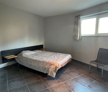 Gelijkvloers appartement met 2 slaapkamers - Foto 1