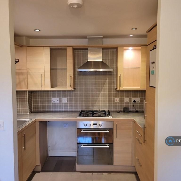 2 bedroom semi-detached house to rent - Photo 1