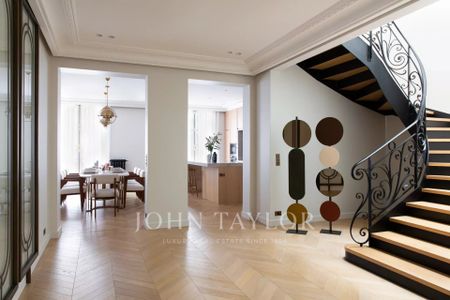 Appartement à louer Paris 8Ème - Faubourg-Du-Roule, Paris Rive Droite, France20 000 EUR / Mois - Photo 3