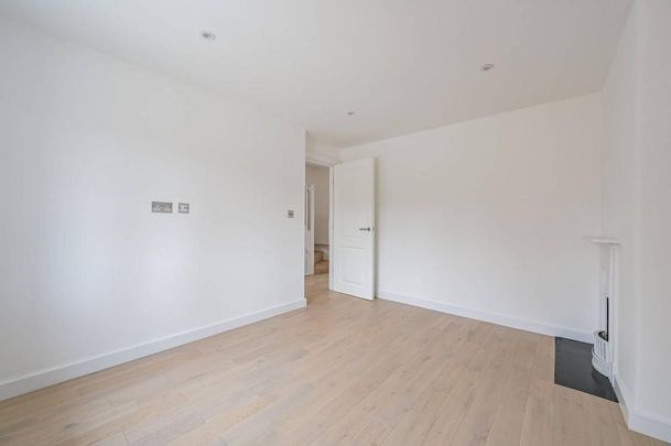 5 bedroom semi-detached house to rent - Photo 1