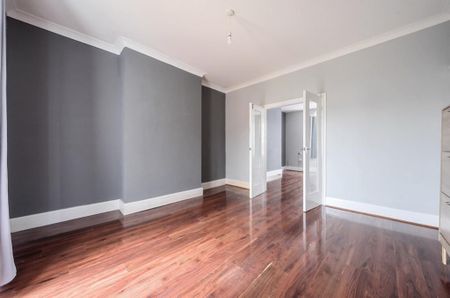 3 bedroom terraced house to rent - Photo 3