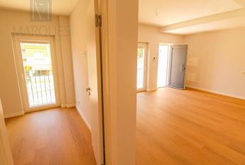 Apartamento T1+1 em Setúbal
