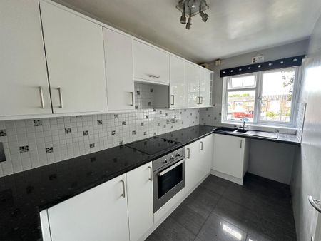 Foster Close Fareham Unfurnished - Photo 4