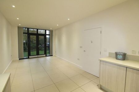 2 bedroom property to rent - Photo 2