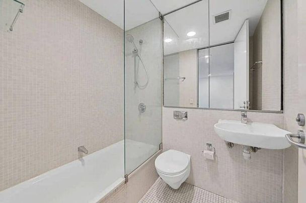 Darlinghurst apartment for rent - Photo 1