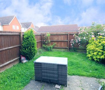 3 bedroom link detached house to rent - Photo 5
