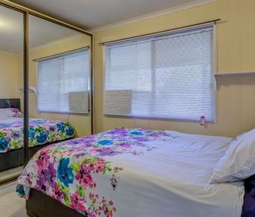 Rent This Rare Marsden Stunner – Big Home, Bigger Backyard! - Photo 5