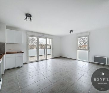A LOUER AVIGNON EXTRA-MUROS (84000) : T3 avec terrasse et place de ... - Photo 3