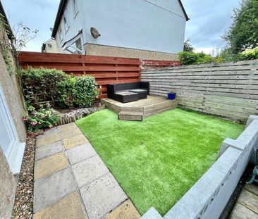 End of terrace house to rent on - Photo 1