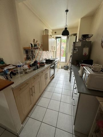 Location Appartement 5 pièces 86m² LE TREPORT 76470 - Photo 2