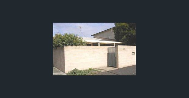 CITY LIVING - Photo 1