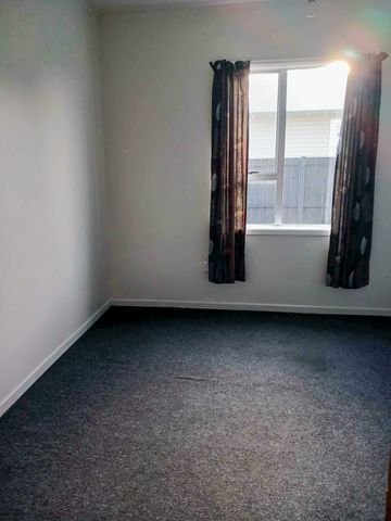 NORTH END FAMILY HOME - Photo 5