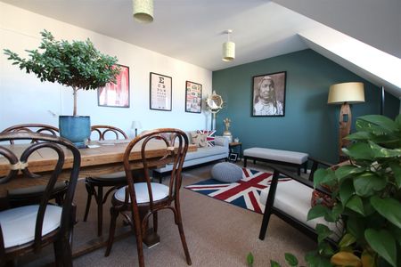 2 bed Flat for let - Photo 2