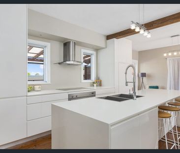 Ronovated Family Home in a Leafy Mount Colah Location - Photo 5