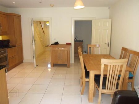 7 Danesfort Park West, Stranmillis, Belfast, BT9 7RN - Photo 4