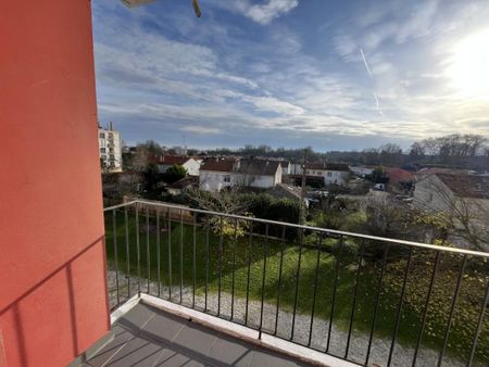 Location Appartement 5 pièces 82m² MERIGNAC 33700 - Photo 2