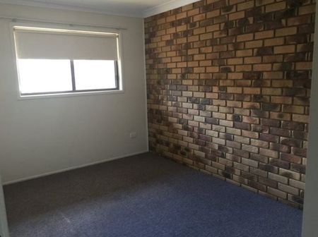 1a/280 James St Harristown - Photo 2