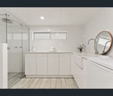 23 Devoy Street, Ashgrove, Qld 4060 - Photo 4