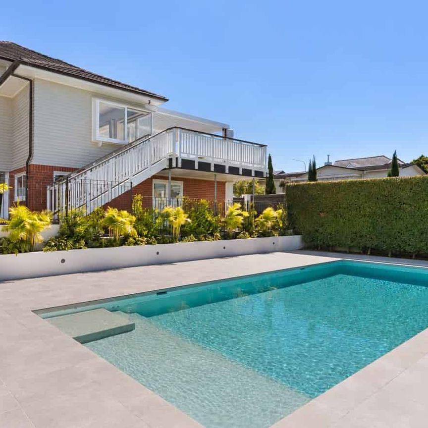 Refined Family Living on Prestigious Victoria Avenue - Photo 1